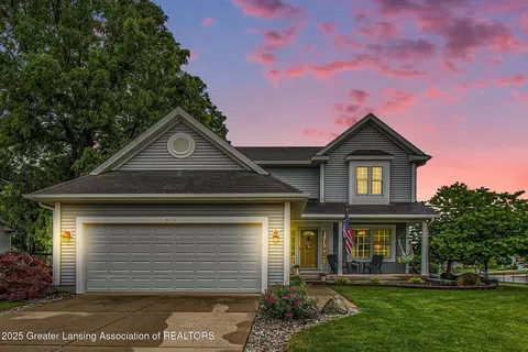 3719 Matterhorn Dr, Lansing, MI 48906