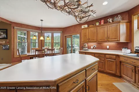 502 W Spring Meadows Ln, Dewitt, MI 48820 photo 12