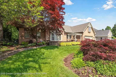 502 W Spring Meadows Ln, Dewitt, MI 48820 photo 3