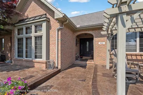 502 W Spring Meadows Ln, Dewitt, MI 48820 photo 5