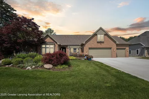 502 W Spring Meadows Ln, Dewitt, MI 48820