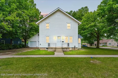 500 Jones St, Grand Ledge, MI 48837