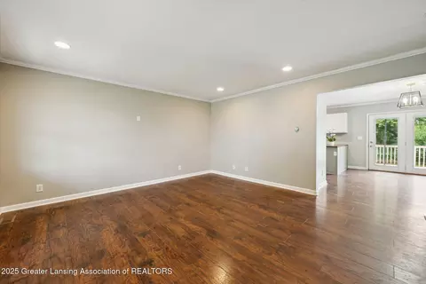 Living - 5913 Shaw St, Haslett, MI 48840 photo 2 of 2