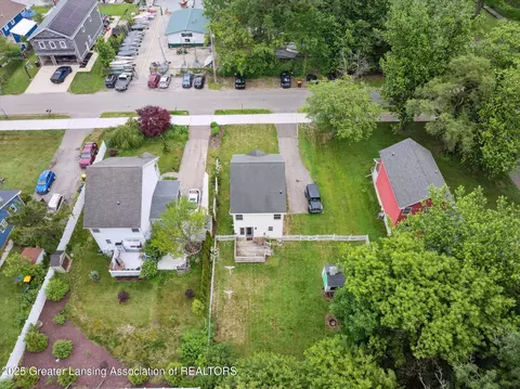 View/Area - 5913 Shaw St, Haslett, MI 48840 photo 2 of 7