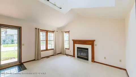Living - 13900 Gk Drive Dr, Bath, MI 48808 photo 3 of 4