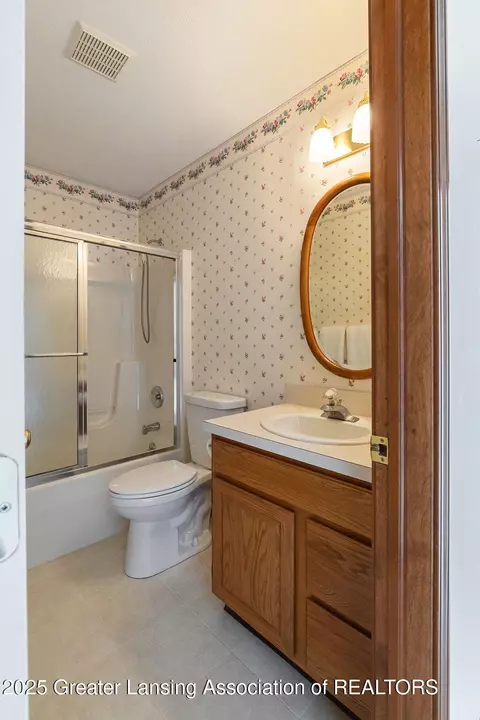 Bath - 13900 Gk Drive Dr, Bath, MI 48808 photo 2 of 2