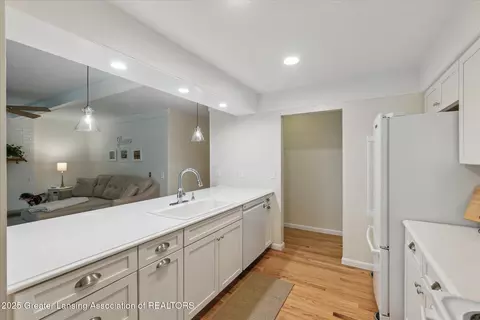 Kitchen - 2130 Belding Ct, Okemos, MI 48864 photo 1 of 4