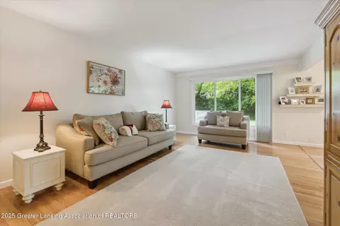 Living - 2130 Belding Ct, Okemos, MI 48864 photo 1 of 6