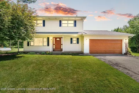 8246 Rossman Hwy, Dimondale, MI 48821