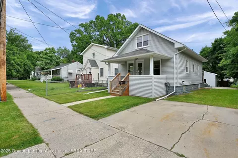 1526 Illinois Ave, Lansing, MI 48906