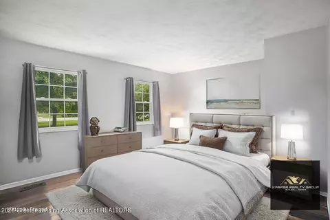 Bedroom - 1614 N Eifert Rd, Holt, MI 48842 photo 2 of 10
