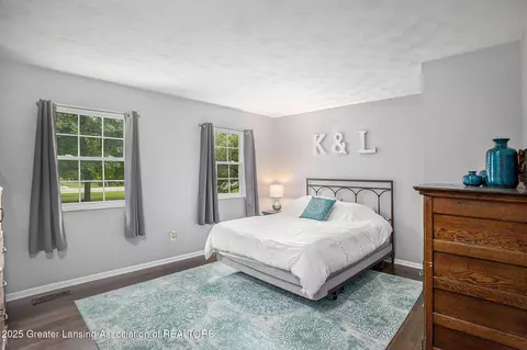 Bedroom - 1614 N Eifert Rd, Holt, MI 48842 photo 1 of 10