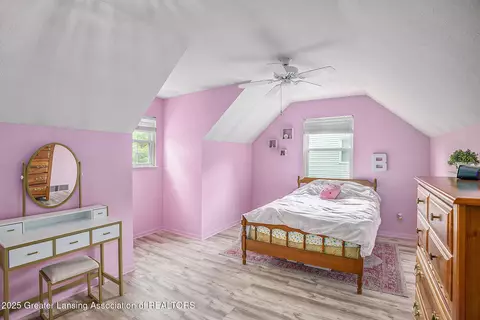 Bedroom - 1614 N Eifert Rd, Holt, MI 48842 photo 8 of 10