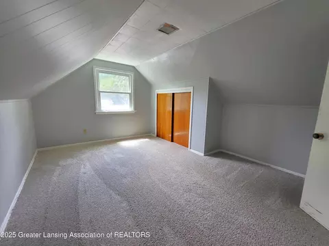Bedroom - 6910 Cooper Rd, Lansing, MI 48911 photo 4 of 5