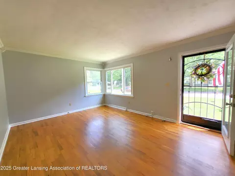 Living - 6910 Cooper Rd, Lansing, MI 48911 photo 2 of 2