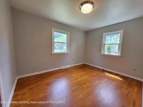 Bedroom - 6910 Cooper Rd, Lansing, MI 48911 photo 2 of 5