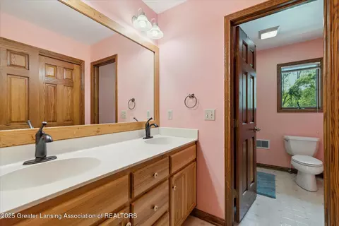 Bath - 4084 Hulett Rd, Okemos, MI 48864 photo 3 of 4