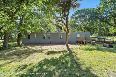 27508 F Dr S, Albion, MI 49224
