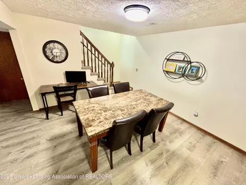 Dining - 1005 Turner Rd, Dewitt, MI 48820 photo 4 of 6
