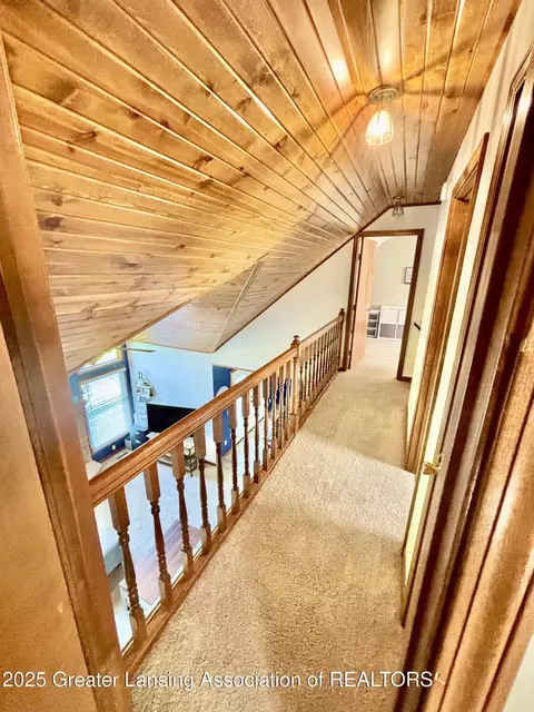Entry Way - 1005 Turner Rd, Dewitt, MI 48820 photo 9 of 11