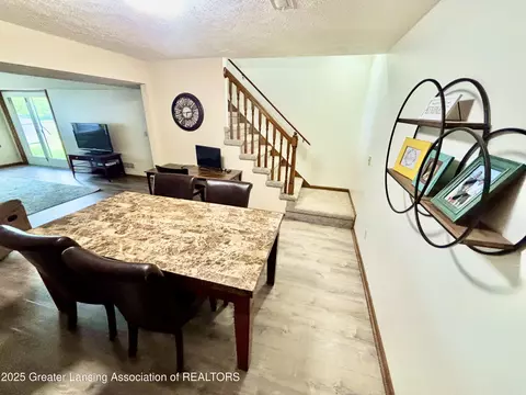 Dining - 1005 Turner Rd, Dewitt, MI 48820 photo 3 of 6