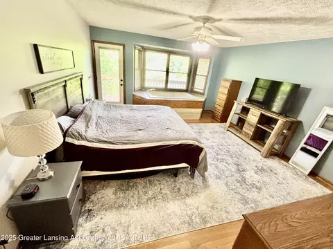 Bedroom - 1005 Turner Rd, Dewitt, MI 48820 photo 4 of 11