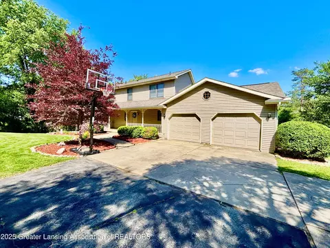 Exterior - 1005 Turner Rd, Dewitt, MI 48820 photo 4 of 12