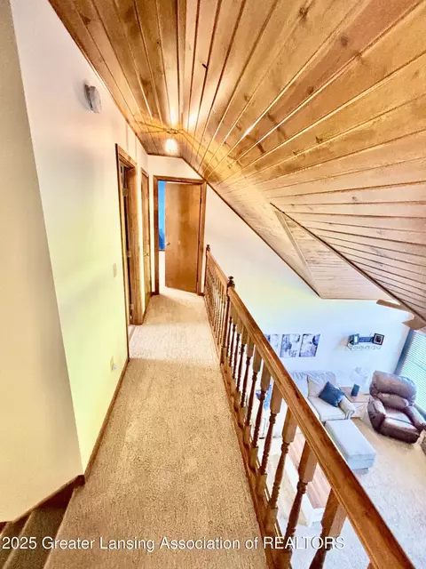 Entry Way - 1005 Turner Rd, Dewitt, MI 48820 photo 10 of 11