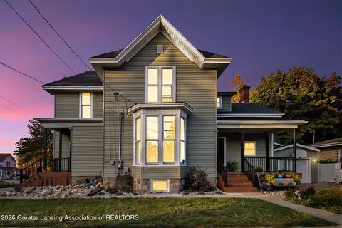 301 E Walker St, Saint Johns, MI 48879