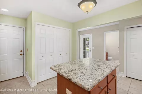 Entry Way - 4163 Hamlet Cv, Bath, MI 48808 photo 4 of 4