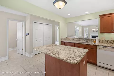 Kitchen - 4163 Hamlet Cv, Bath, MI 48808 photo 6 of 6