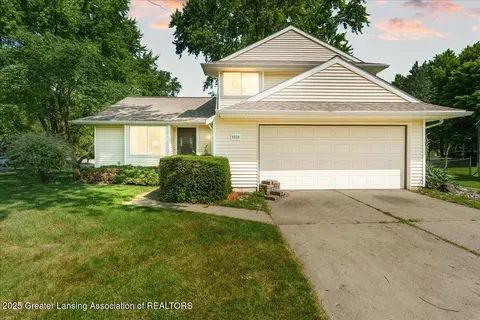 4538 Cranberry Ct, Lansing, MI 48917