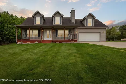 2424 S Canfield Rd, Eaton Rapids, MI 48827