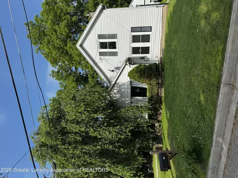 715 Forest St, Charlotte, MI 48813