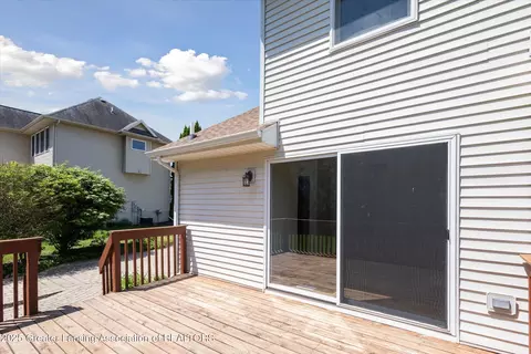 Exterior - 12341 Burlingame Dr, Dewitt, MI 48820 photo 4 of 10