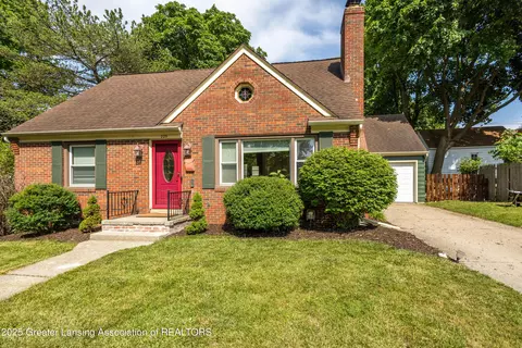 225 Mcpherson Ave, Lansing, MI 48915