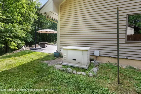 Exterior - 1670 Milton Rd, Perry, MI 48872 photo 10 of 16