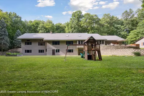 Exterior - 1670 Milton Rd, Perry, MI 48872 photo 11 of 16