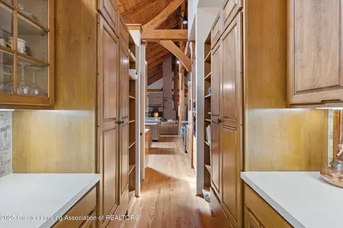 Entry Way - 1670 Milton Rd, Perry, MI 48872 photo 6 of 11