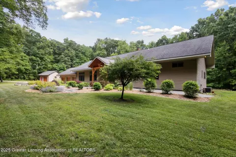 Exterior - 1670 Milton Rd, Perry, MI 48872 photo 2 of 16