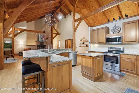 Kitchen - 1670 Milton Rd, Perry, MI 48872 photo 2 of 5