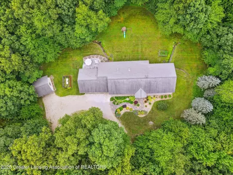View/Area - 1670 Milton Rd, Perry, MI 48872 photo 7 of 10