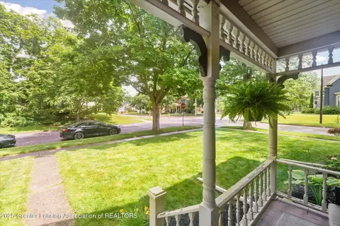 Exterior - 409 E Higham St, Saint Johns, MI 48879 photo 8 of 12