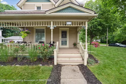 Exterior - 409 E Higham St, Saint Johns, MI 48879 photo 4 of 12