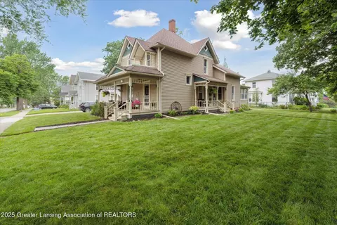 Exterior - 409 E Higham St, Saint Johns, MI 48879 photo 3 of 12