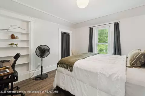 Bedroom - 409 E Higham St, Saint Johns, MI 48879 photo 3 of 6