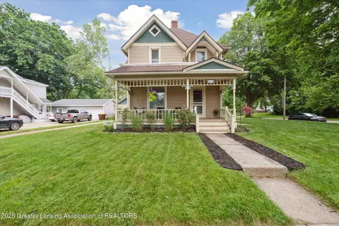 Exterior - 409 E Higham St, Saint Johns, MI 48879 photo 2 of 12
