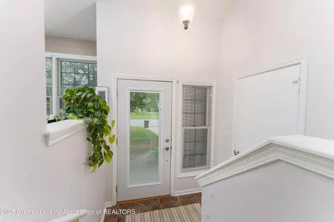 6528 Springtree Ln #31, Lansing, MI 48917 photo 9