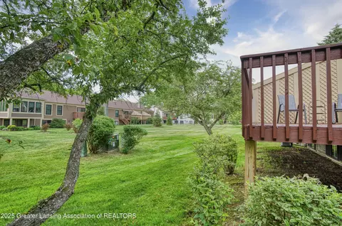 6528 Springtree Ln #31, Lansing, MI 48917 photo 5