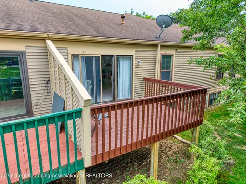 6528 Springtree Ln #31, Lansing, MI 48917 photo 7